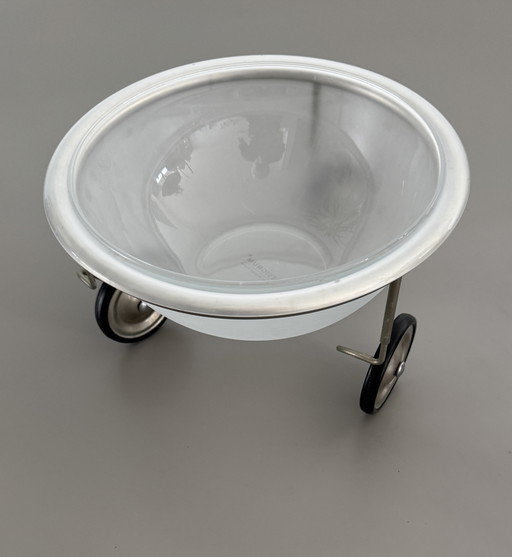Glass fruit bowl “Fruit on Wheels” by Arnout Visser, Designum.