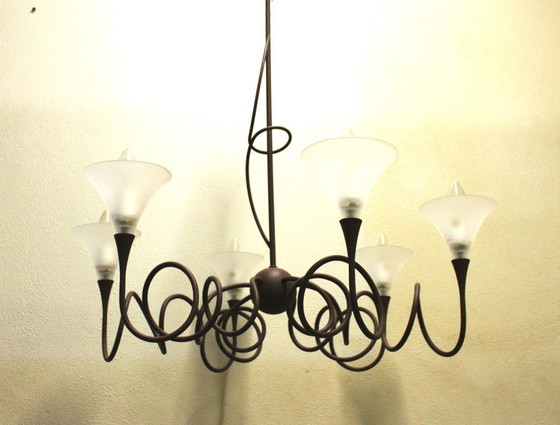 Image 1 of Moderner Metall-Kronleuchter, 6-flammig.