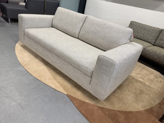 Image 1 of Divano Vilaz 3 posti in tessuto Amado, design on stock