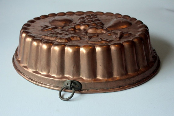 Large Copper Baking Mold with Hanging Hook from the 1960s - jelly mould, Decorative Objects, Metal, Red (photo 6 of 10)
