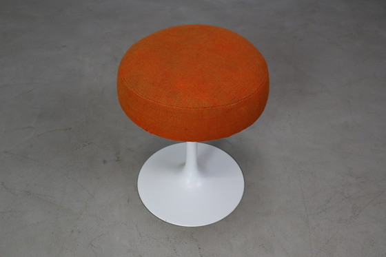 Image 1 of Pair of Eero Saarinen Tulip Stools for Knoll International, 1970's