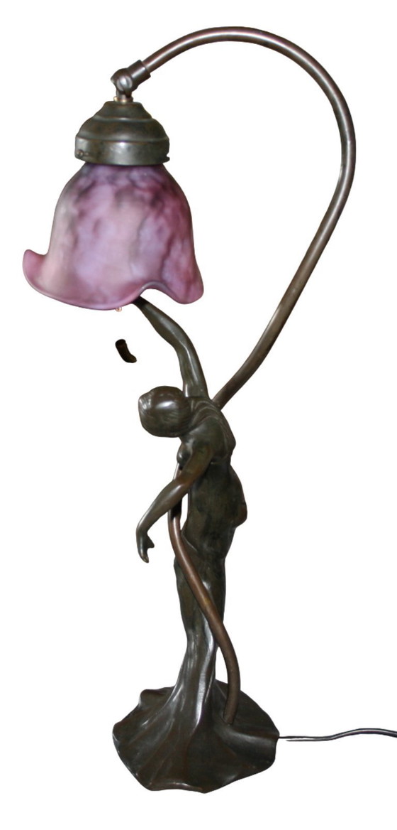 Signed bronze figural lamp in Art Nouveau/Art Deco style – Table lamps (photo 5 of 9)