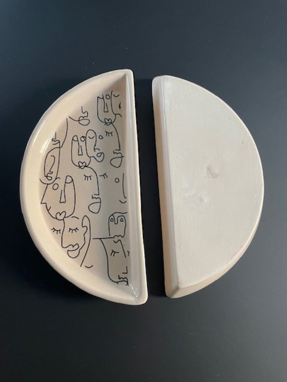 Image 1 of Artistieke set halve bordjes lijntekening