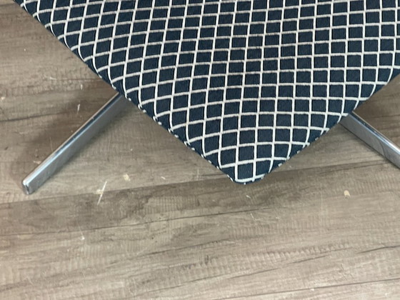 Image 1 of Poltrona lounge Arper Catifa 70