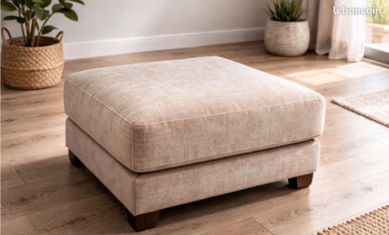 Armchairs and Footrests – Ligne Roset, Textile (photo 2 of 5)