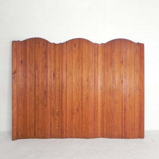 Image 1 of Separador de ambientes S.N.S.A. con listones de pino estilo Baumann, década de 1950.