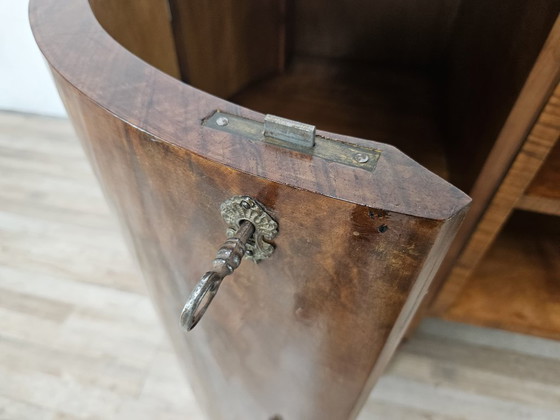 Image 1 of Art Deco dressoir van walnoot en wortelhout met aluminium onderstel, 1940