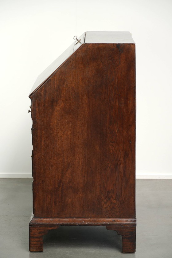 Very Beautiful English 18th Century Oak Secretaire with a Beautiful Interior and Original Leather Top – Desk (photo 7 of 15)