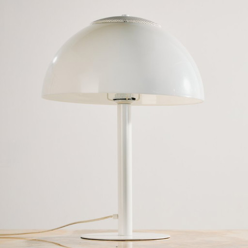 MK10236 Metal Table Lamp