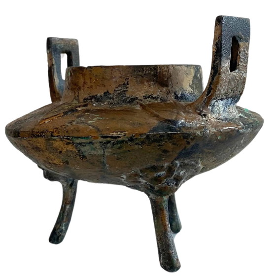 Rare Brûle-encens en Fonte (Ding) Dynastie Qing – Relief de Serpent Ésotérique – XVIIIe Siècle – Objets déco (photo 4 of 10)