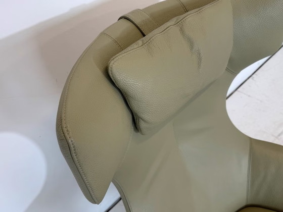 Leolux Caruzzo Sillón Reclinable de Cuero con Otomana – Sillones reclinables, Metal (photo 9 of 15)