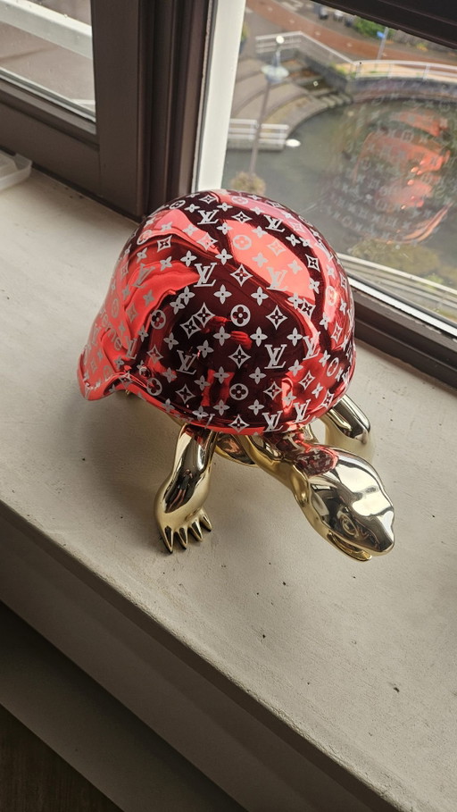 PEACE LOVE TURTLE III gold - RED FASHION DESIRE