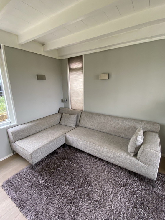 Image 1 of Canapé Bloq 2,5 places et fauteuil long, comprenant deux coussins carrés, coloris gris clair chiné