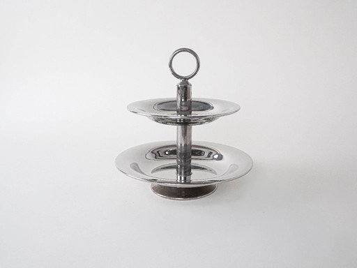 Alzata per torte a due piani in acciaio, design italiano, anni '80, prodotta in Italia