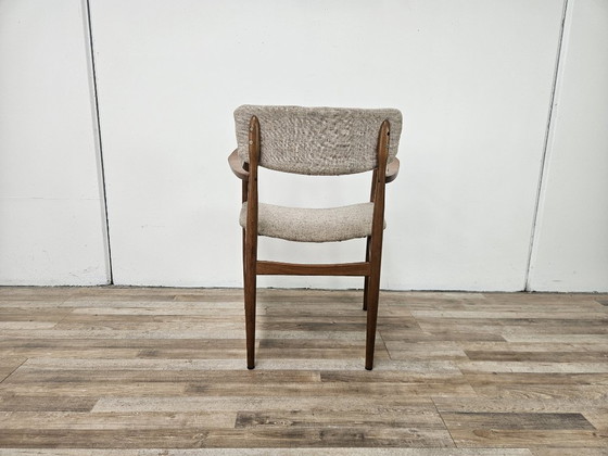 Image 1 of Zweedse fauteuil van hout en stof
