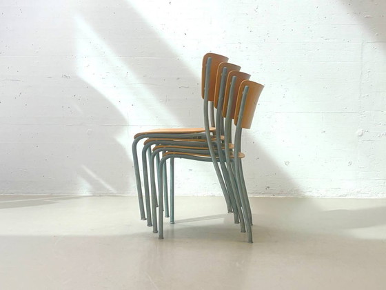 Image 1 of Set aus 6 Formschöne Stapelstühle von Stella, Schweiz, 1950er Jahre