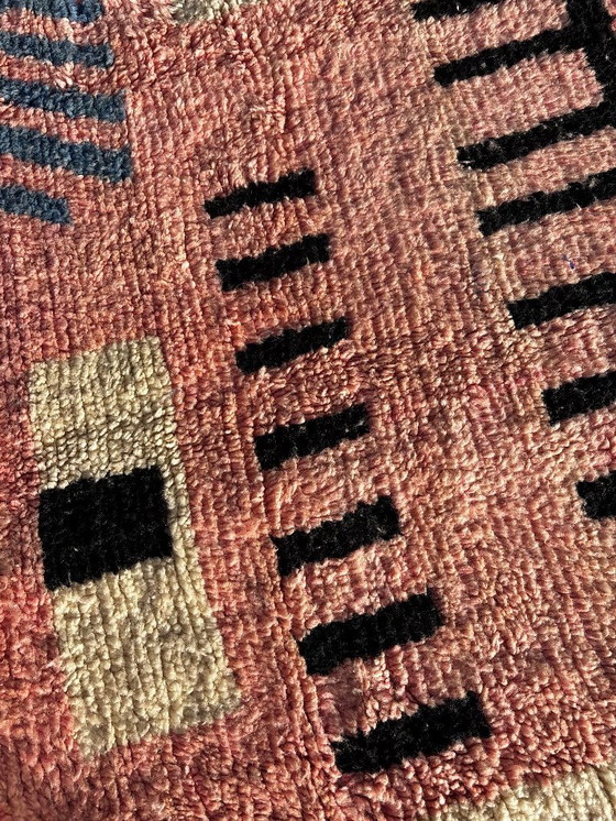 Image 1 of Pink Moroccan Boujad Rug 200x310 cm Wool Carpet – Rug for Modern Interiors