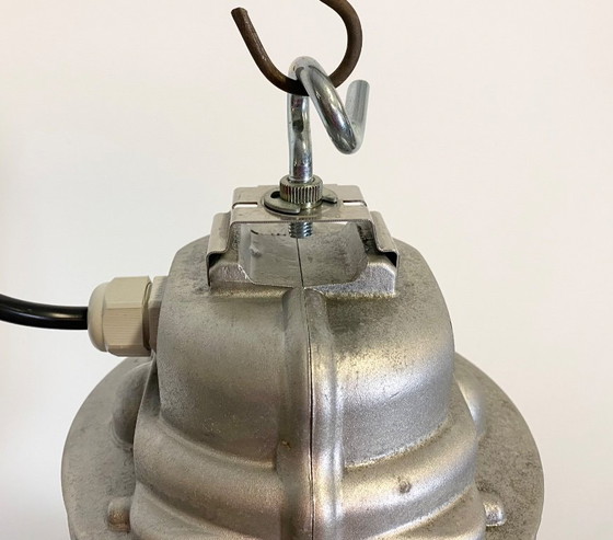 Image 1 of Lampada a sospensione industriale grande di Charles Keller per Zumtobel Staff, 1990