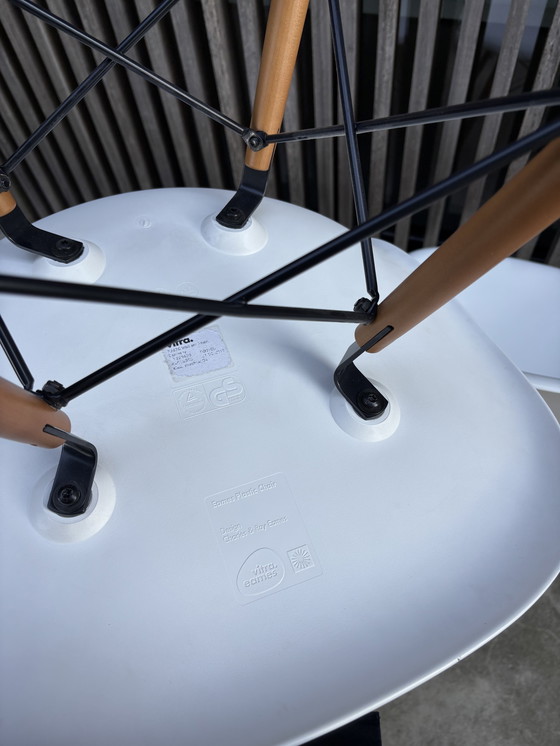 Image 1 of 6x Sillas Vitra Eames DSW