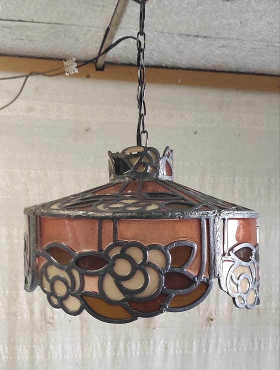 Image 1 of Pendelleuchte aus Glas und Blei im Tiffany-Stil – Mitte des 20. Jahrhunderts