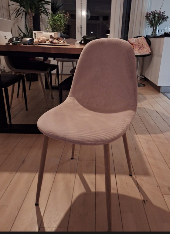 Image 1 of Esstisch Loosdrecht aus Eiche natur mit Metallgestell und vier anthrazitfarbenen Stühlen