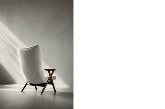 Image 1 of Poltrona alta vintage in teak e tessuto bouclé bianco, stile moderno norvegese di metà secolo, anni '60.