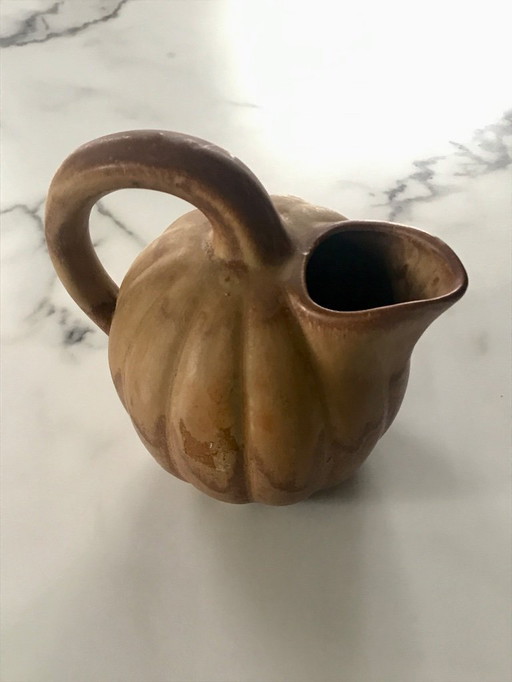 Small melon pitcher