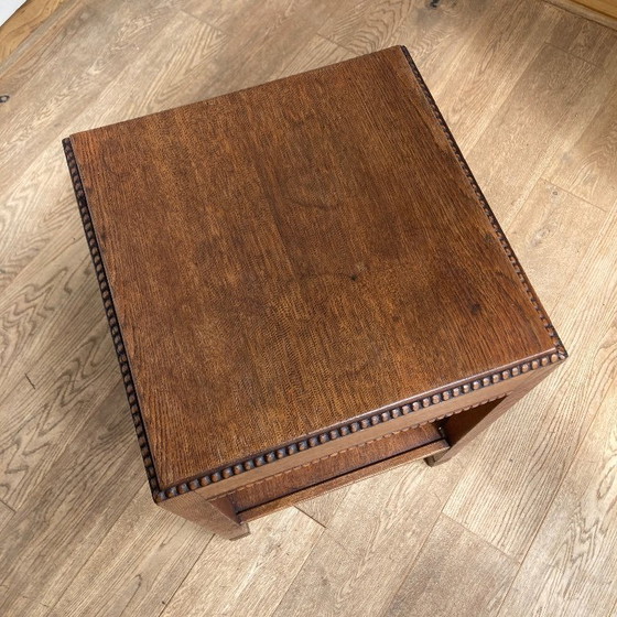 Image 1 of Mesa auxiliar Art Decó. Escuela de Amsterdam.