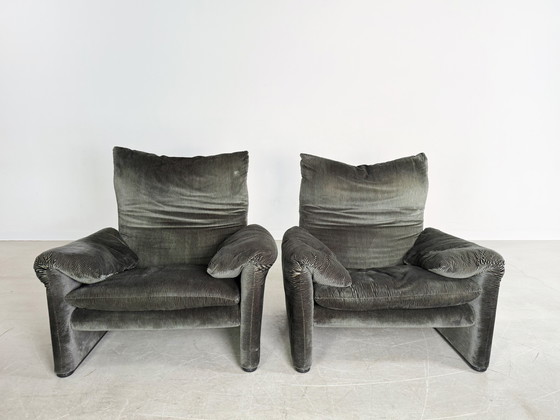 Image 1 of 2x Cassina Maralunga armchair Vico Magistretti fabric green corduroy velvet
