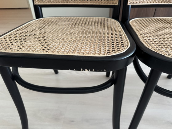 Image 1 of 4 schwarze Stühle im Thonet-Stil mit Rattansitzen