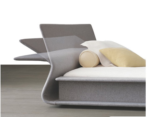 Molteni&C  Patricia Urquiola Clip Bed
