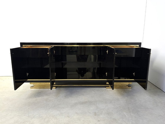 Credenza vintage laccata nera e ottone, anni '80 – Credenze, Legno (photo 5 of 13)