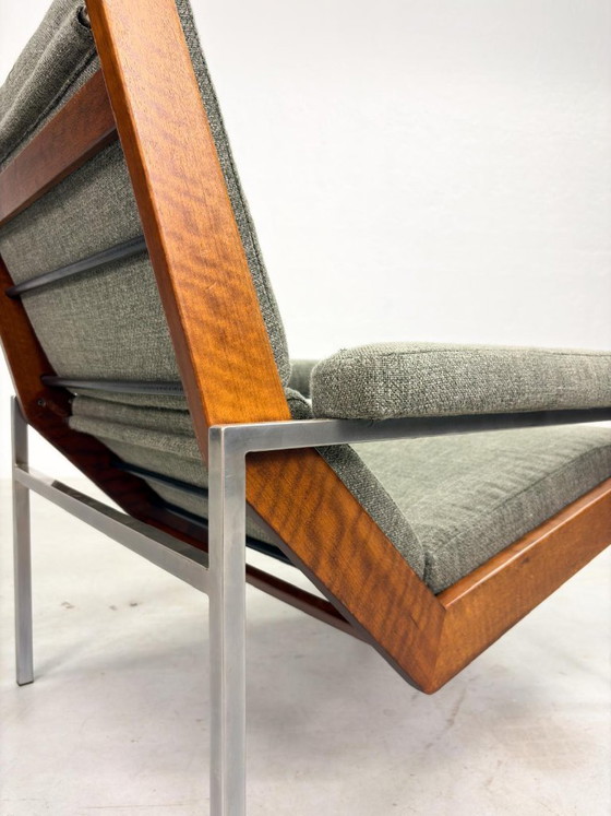 Image 1 of 'Lotus' Dames Fauteuil van Rob Parry voor Gelderland