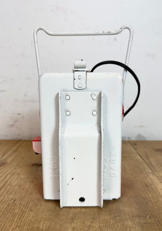 Image 1 of Lanterna ferroviaria rossa industriale d'epoca, anni '80