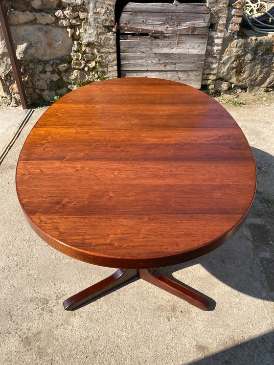 Image 1 of Baumann round oval extendable Scandinavian table in rosewood with 2 extensions, length 166 to 256cm, an60