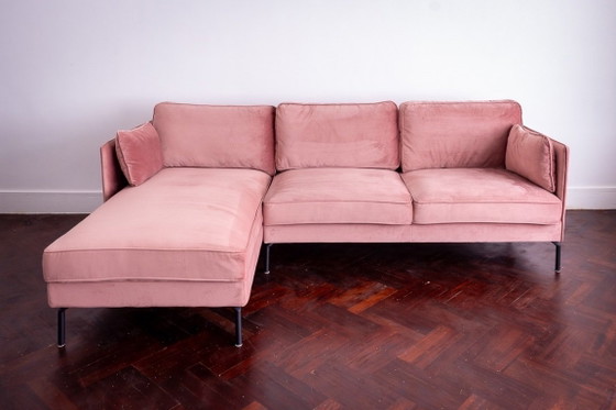 Image 1 of Pink velvet corner sofa