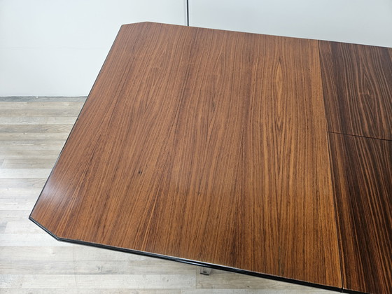 Image 1 of Table de salle à manger à rallonge en noyer des années 70