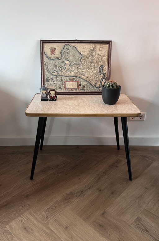 Vintage Formica bijzettafel
