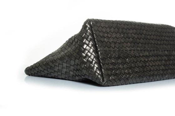 Image 1 of Bottega Veneta, cabas métallisé en édition limitée