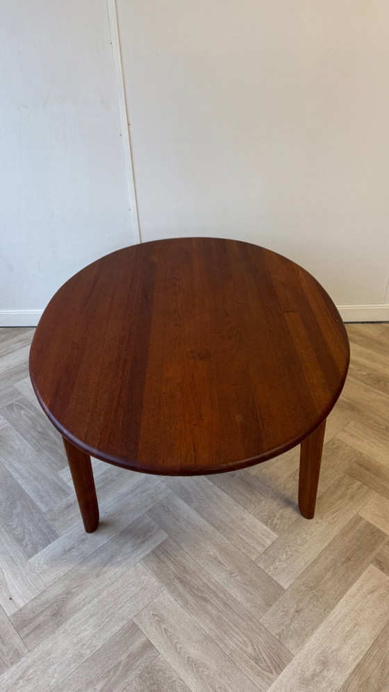 Image 1 of table basse ovale vintage en teck
