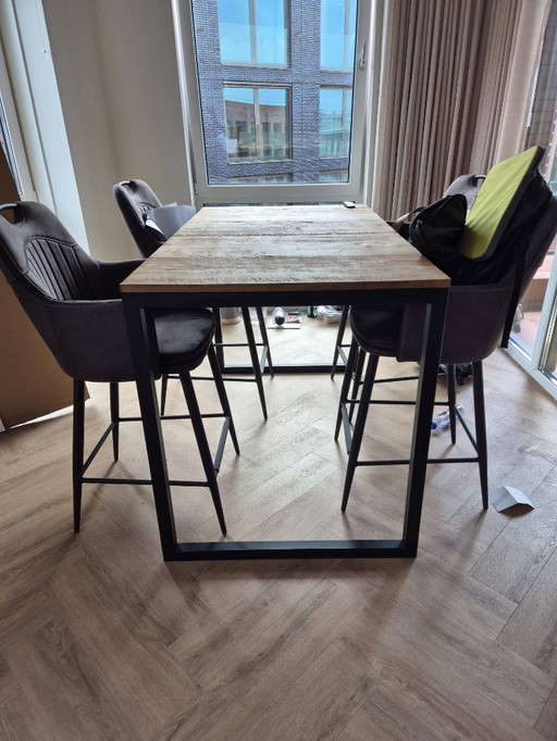 Bistro dining table