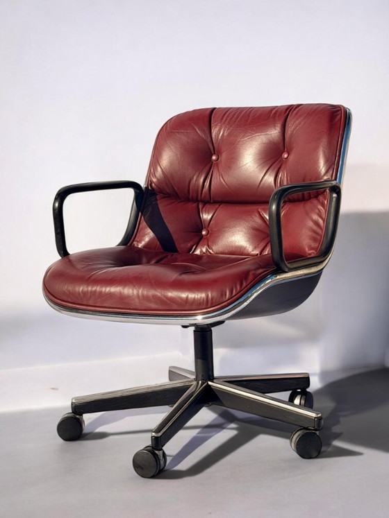 Image 1 of Charles Pollock bureaustoel, bordeauxrood leer - Knoll International (gesigneerde editie)