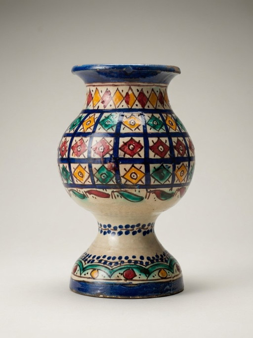 Marokkanische Vase auf Sockel aus Bemalter Keramik – Fès - 20 cm