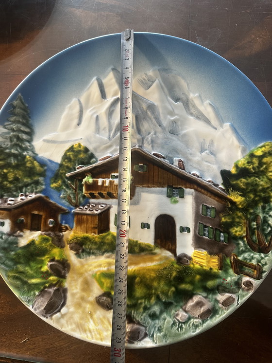 Image 1 of Assiette vintage Decorative Barbotine Montagne / Chalet - Germania Ovest - D 30 cm