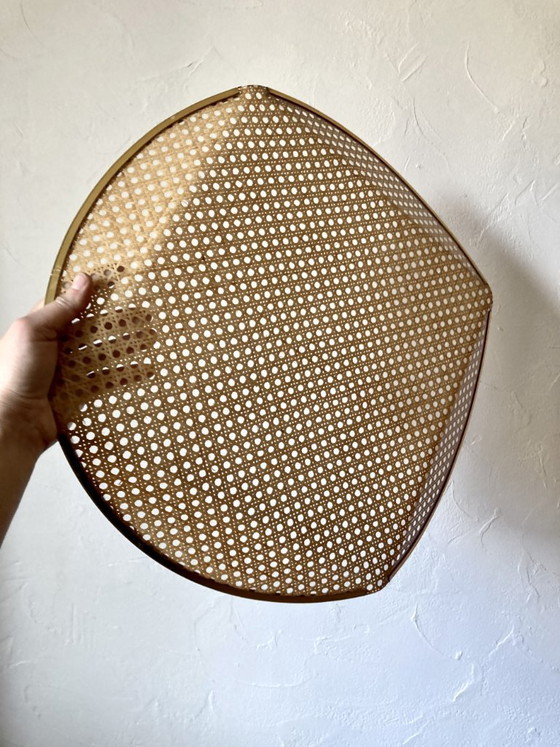 Image 1 of Vassoio in plexiglas, vimini e ottone, 1970, attribuito a Roche Bobois.