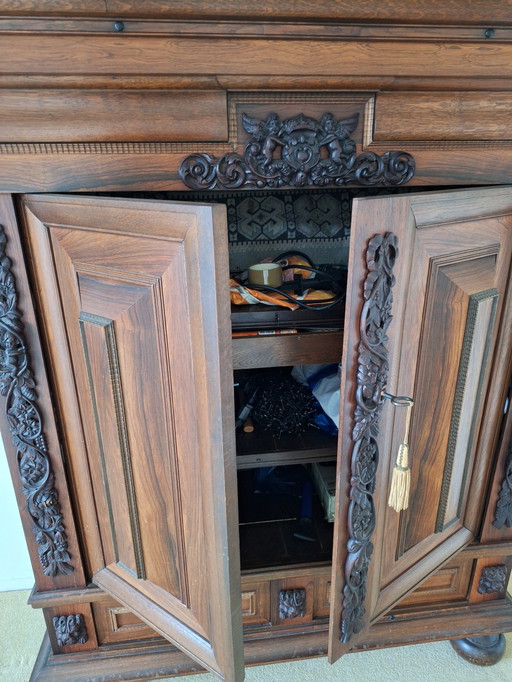 Meuble ancien