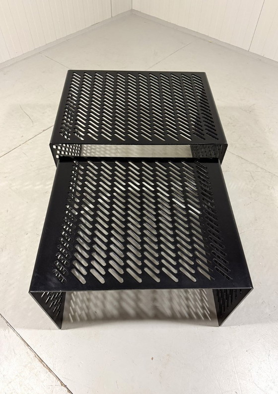 Image 1 of Tavolini laterali in acciaio forato nero, Italia, anni '80