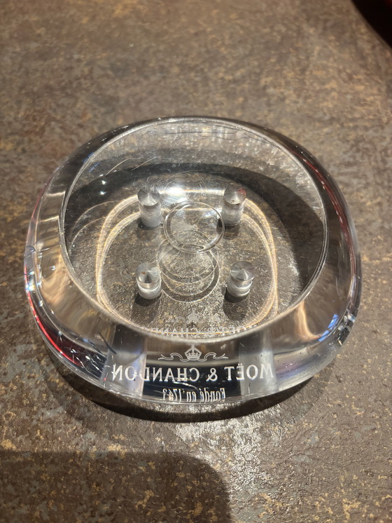 Image 1 of Moët and Chandon 4 red tulip flutes with original Moët Chandon glasses including holder