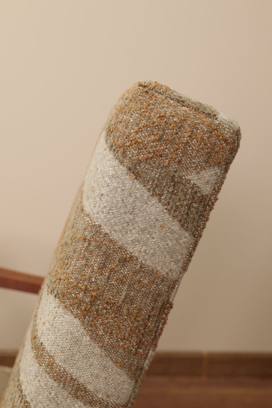 Image 1 of Vintage loungestoelpatroon Jacquardstof Scandinavisch design Bruine houtkleur