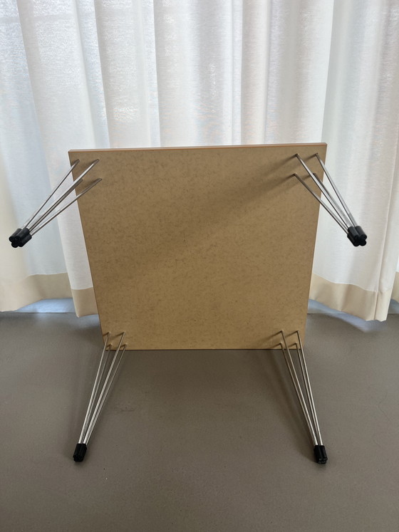 Image 1 of Vintage Pin Age Side Table – Arne Jacobsen for Fritz Hansen